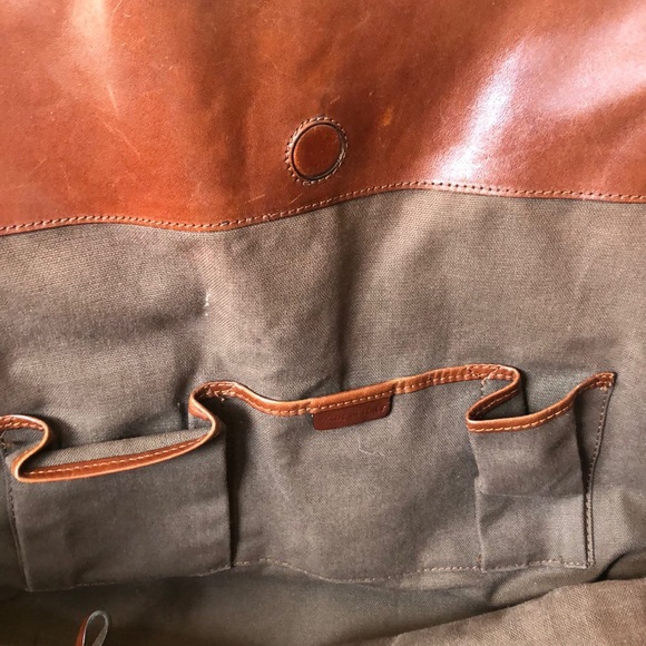 Limited Edition Burberry Tote [RARE] - Picture 8 of 8